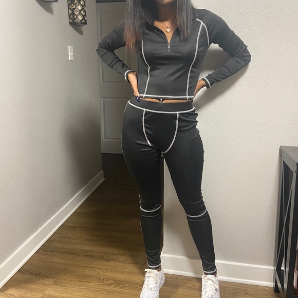 Xenon suit - Picture 1 of 2